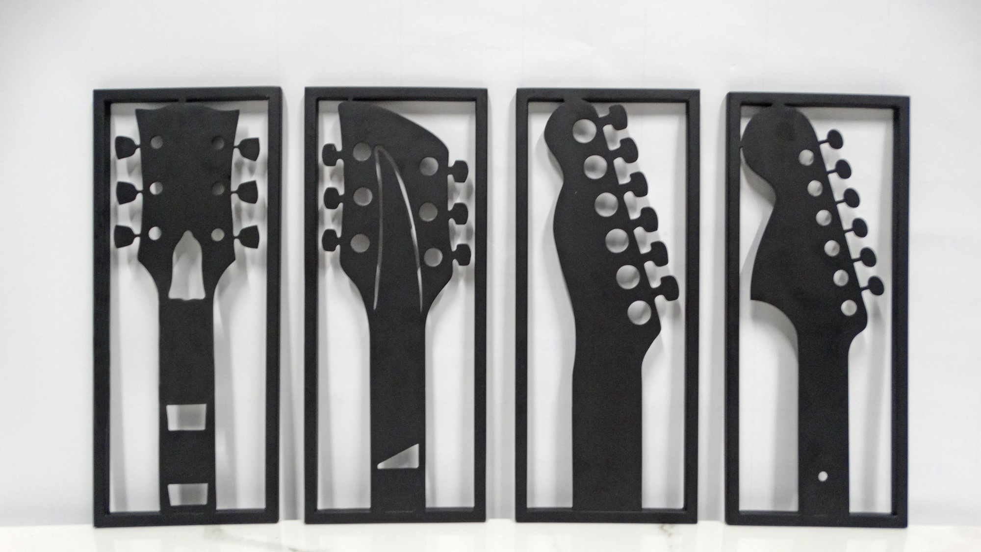 Quadros Metal Guitarra Conj.3  Decoração de Parede Design Moderno Música Guitarras Violão Originalidade Arte de Alta Qualidade Arte Contemporânea Elegância Durabilidade Quadros Decorativos para Sala Quarto Escritório Moderno